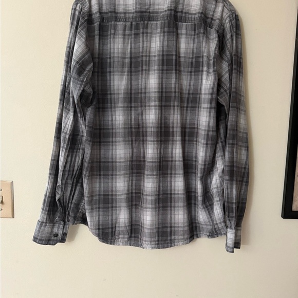 Wrangler RED Black and Gray Plaid Button-Down Shirt, size L, VGUC - Picture 7 of 7